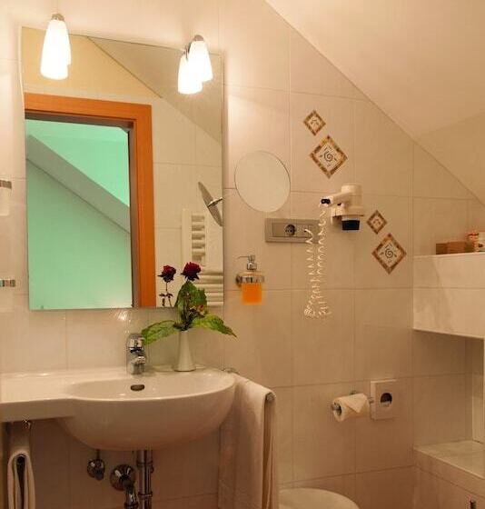 Апартаменты Basic 1 Спальня, Angerburg Blumen