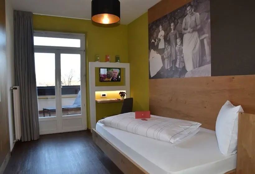 Comfort Yhden Hengen Huone, Angerburg Blumen