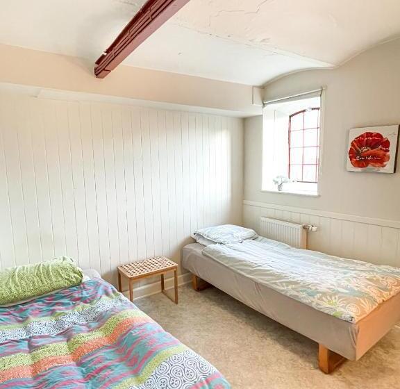 غرفة قياسية, Bb Esbjerg