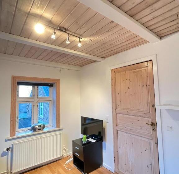 غرفة قياسية, Bb Esbjerg