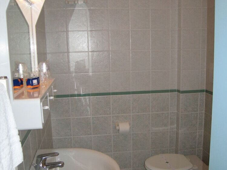 اتاق استاندارد سه نفره, Centro Vacanze Domus M.g