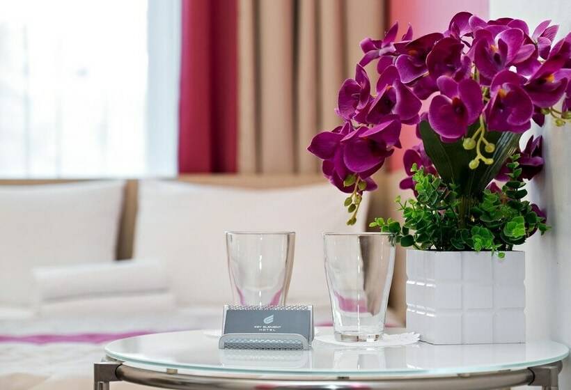 스탠다드 룸, Key Element