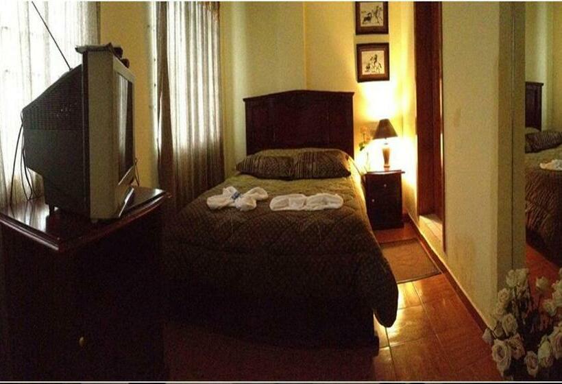 اتاق استاندارد یک نفره, Hostal Jora Continental