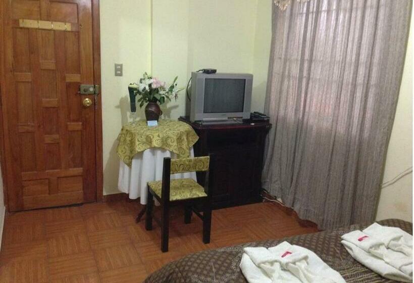 اتاق استاندارد یک نفره, Hostal Jora Continental
