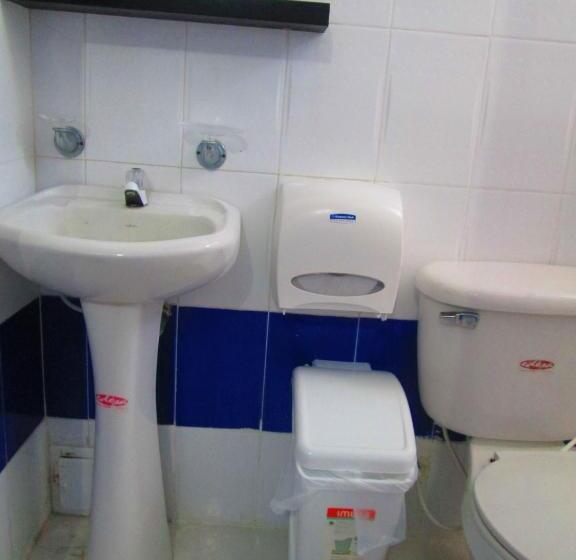 חדר סטנדרט לארבעה, Katylú