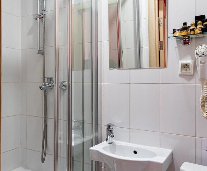 스탠다드 룸, Key Element