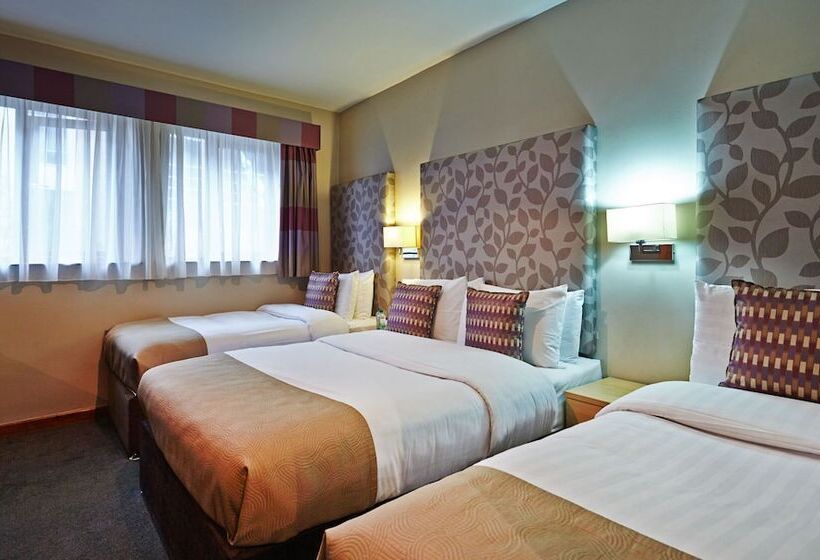 חדר סטנדרט לשלושה, Kingfisher Townhouse