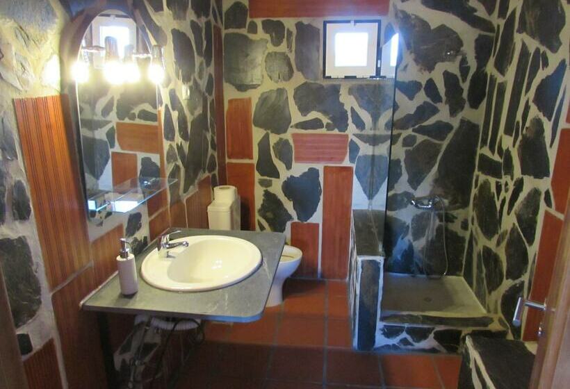 اتاق اکونومی, Lusitaurus