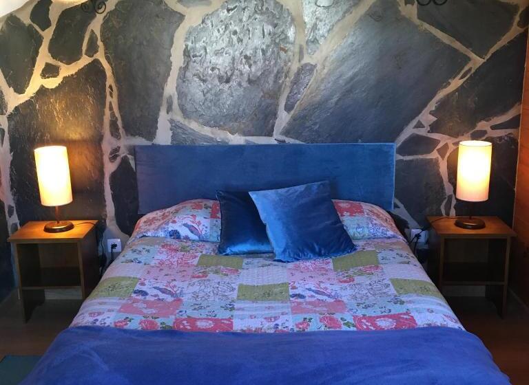 بانگلوی استاندارد, Lusitaurus