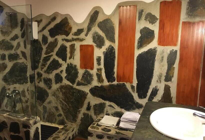 اتاق اکونومی, Lusitaurus