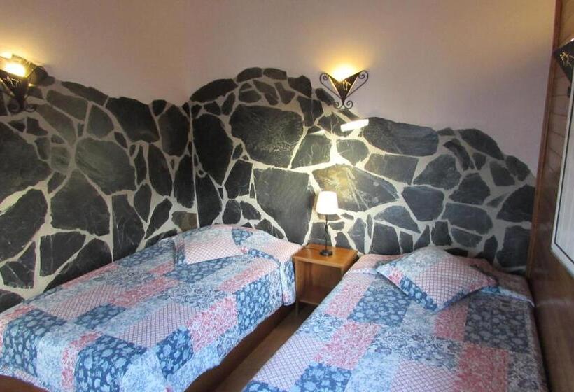 بانگلوی استاندارد, Lusitaurus