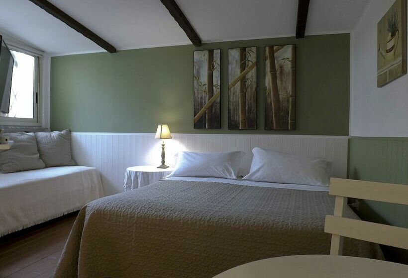 Standaard Driepersoonskamer, Possidonea 28