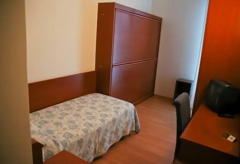 اتاق کلاسیک یک تخته, Santiago