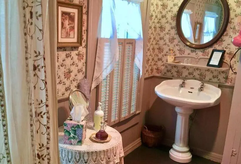 デラックスルーム, Shaw House Inn