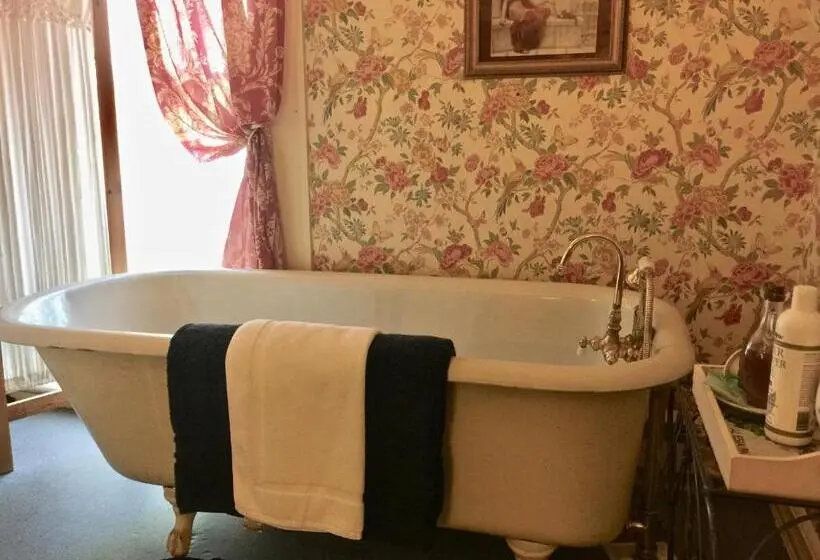 スタンダードルーム, Shaw House Inn