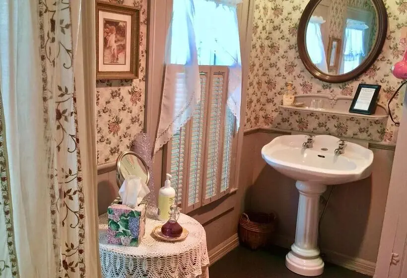 デラックスルーム, Shaw House Inn