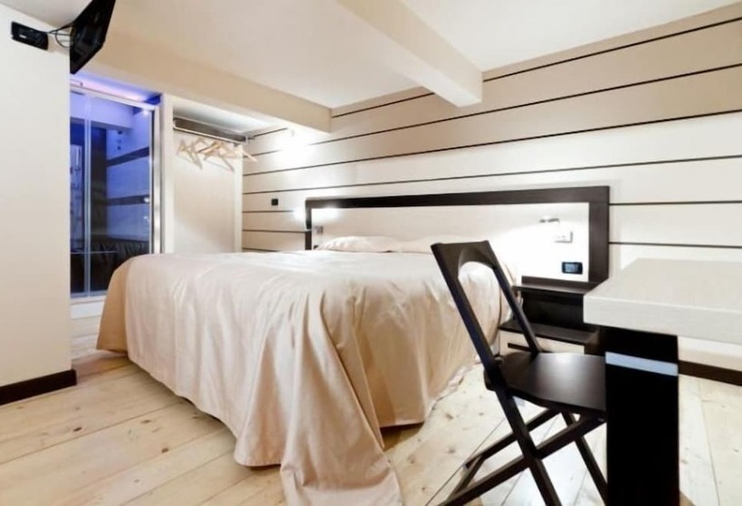 سوییت, Suite & Residence Absolute