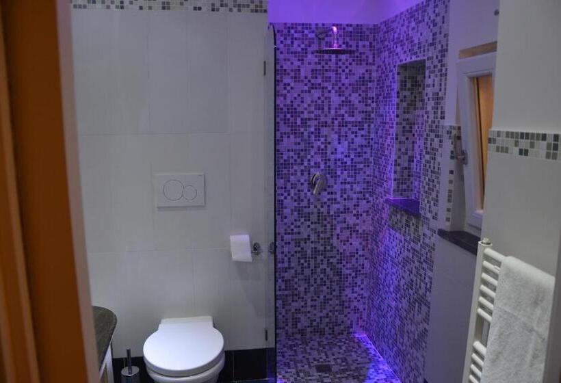 Tengerre Néző Deluxe Szoba Erkéllyel, Terra Murata Boutique B&b