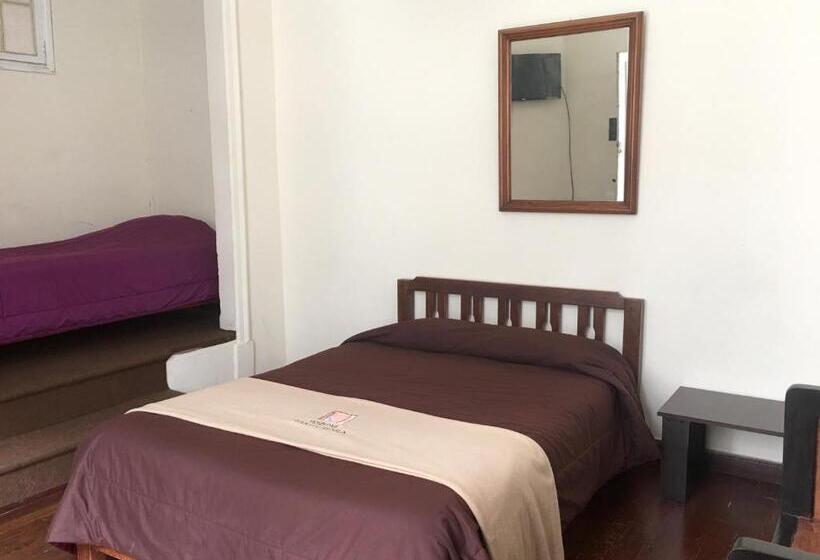 Номер Стандарт Трехместный, Santa Rosa Apartotel  Centro Histórico