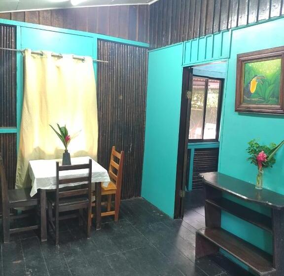 Бунгало Стандарт, Playa Negra Brewing Beachfront