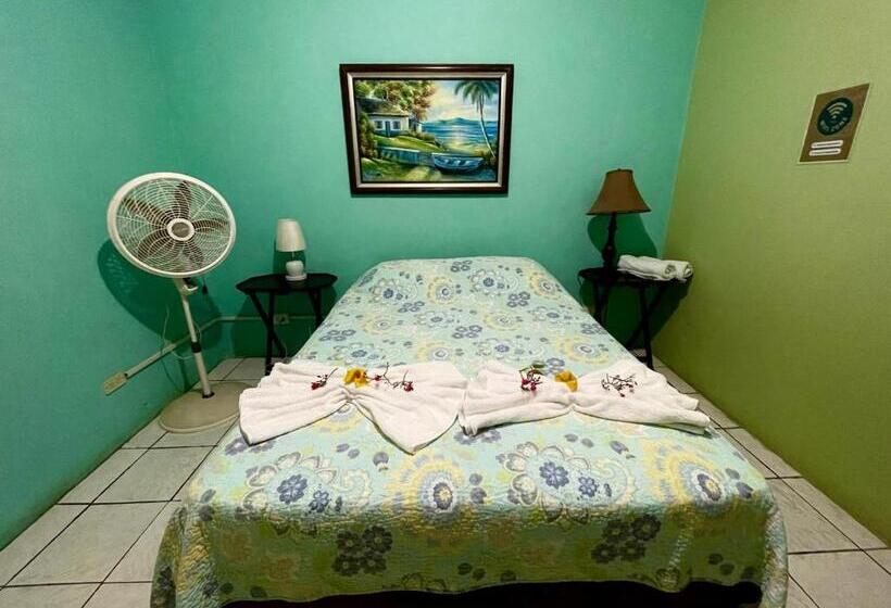 منزل غرفتين نوم, Pura Natura Lodge Manuel Antonio