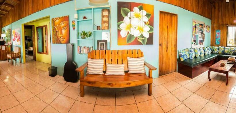 سرير فى غرفة مشتركة مزودة بحمام مشترك, Pura Natura Lodge Manuel Antonio