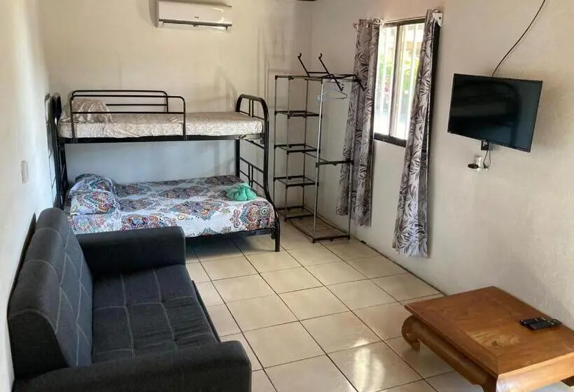 スタンダード4人部屋, Pura Natura Lodge Manuel Antonio