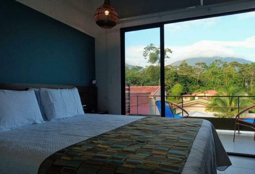 סוויטת פרמיום, La Fortuna Lodge By Treebu Hotels