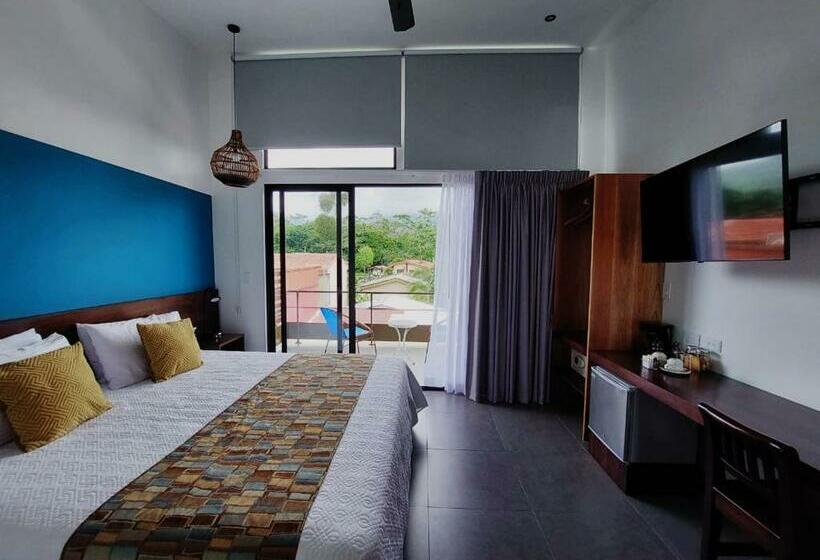 프리미엄 스위트, La Fortuna Lodge By Treebu Hotels
