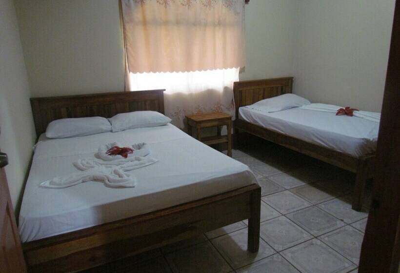 スタンダードトリプルルーム, Casa Moreno   Hostel