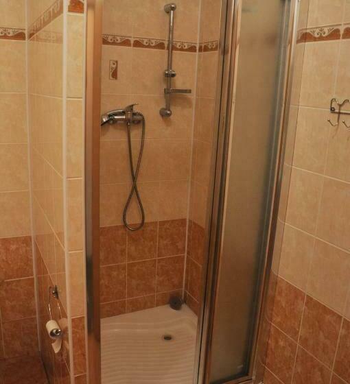 חדר סטנדרט לארבעה, Hostel Děčín