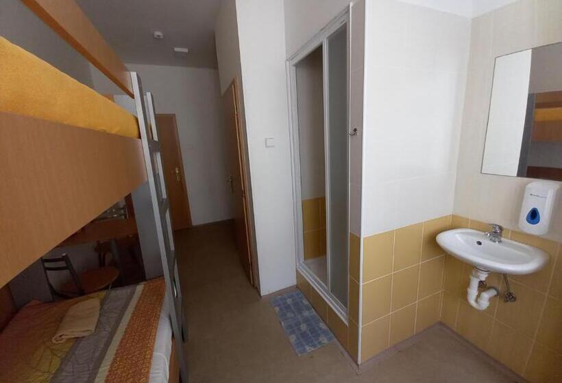 חדר סטנדרט, Hostel Děčín