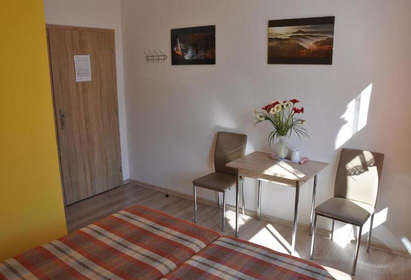 חדר סטנדרט, Hostel Děčín