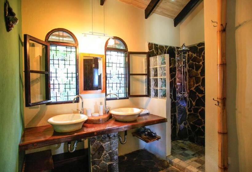 ویلای 3 خوابه, Casa Marbella