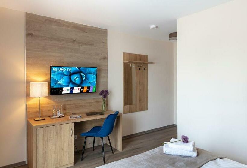 غرفة قياسية, Dominik Hotel & Eventsaal