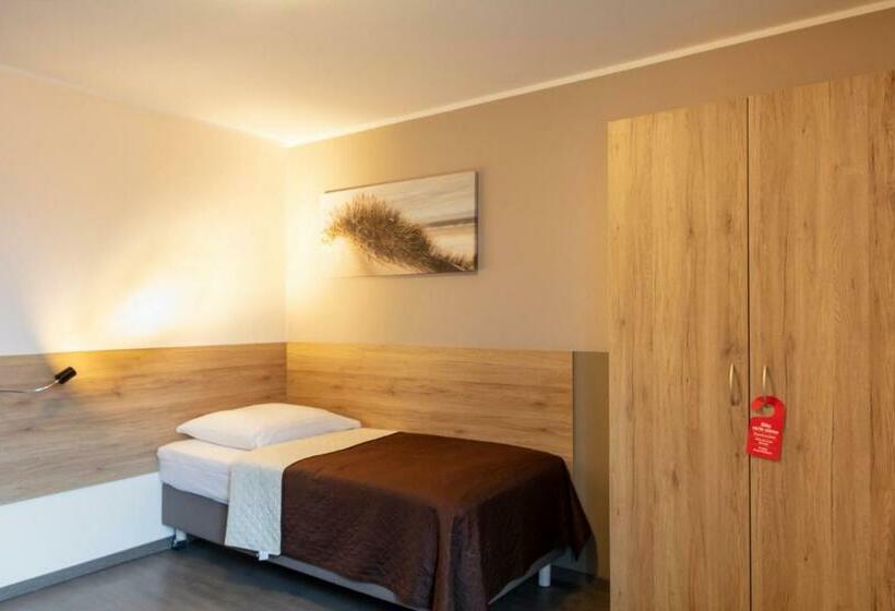 شقة غرفة واحدة, Dominik Hotel & Eventsaal