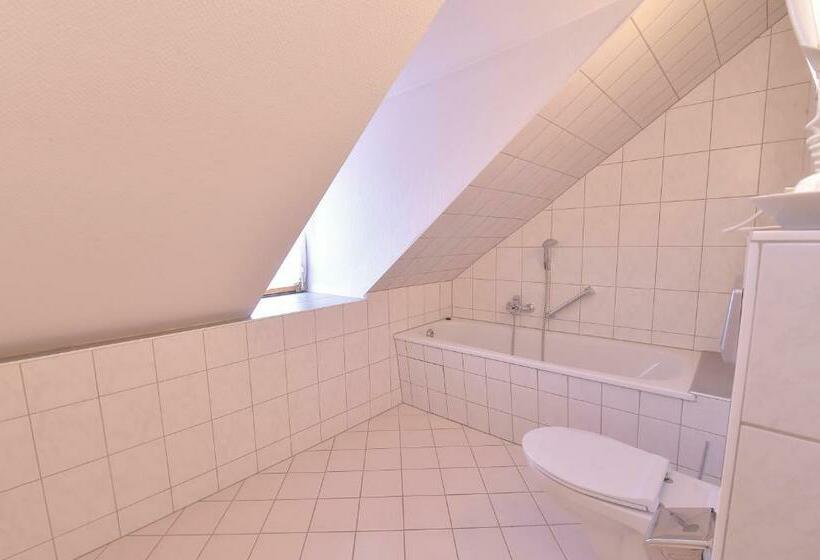 标准间, Gasthaus Zur Noll