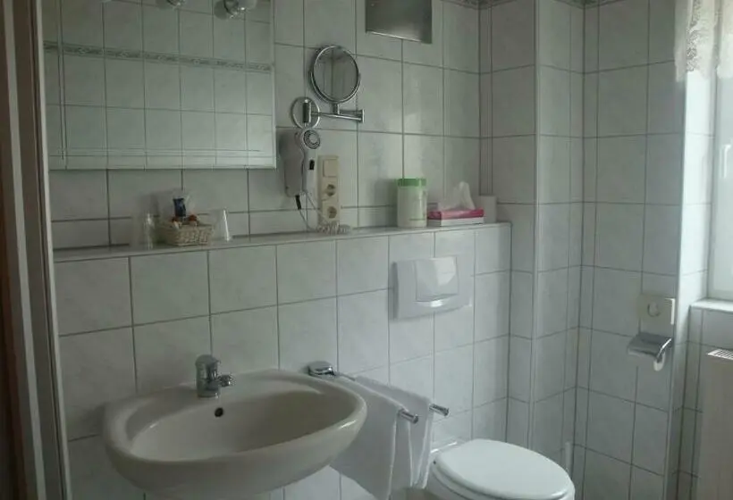Standard-huone, Harbauer