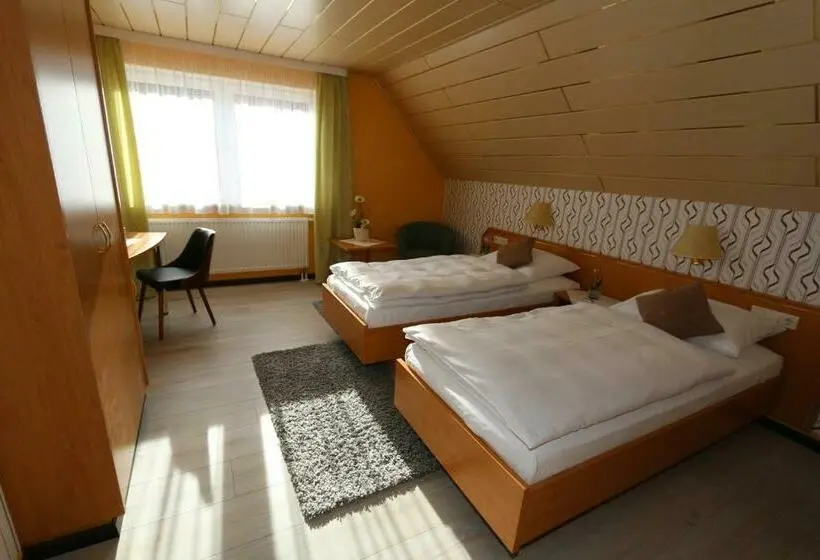 Standard-huone, Harbauer