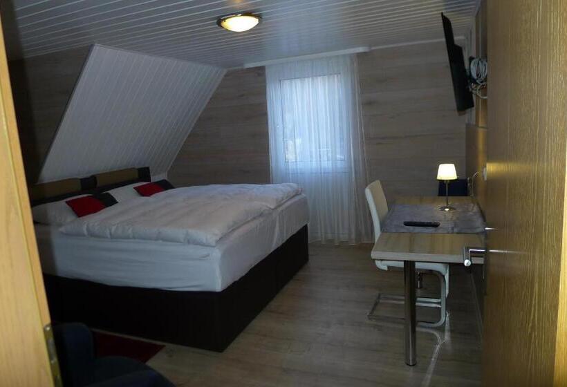 Номер Стандарт Трехместный, Harbauer