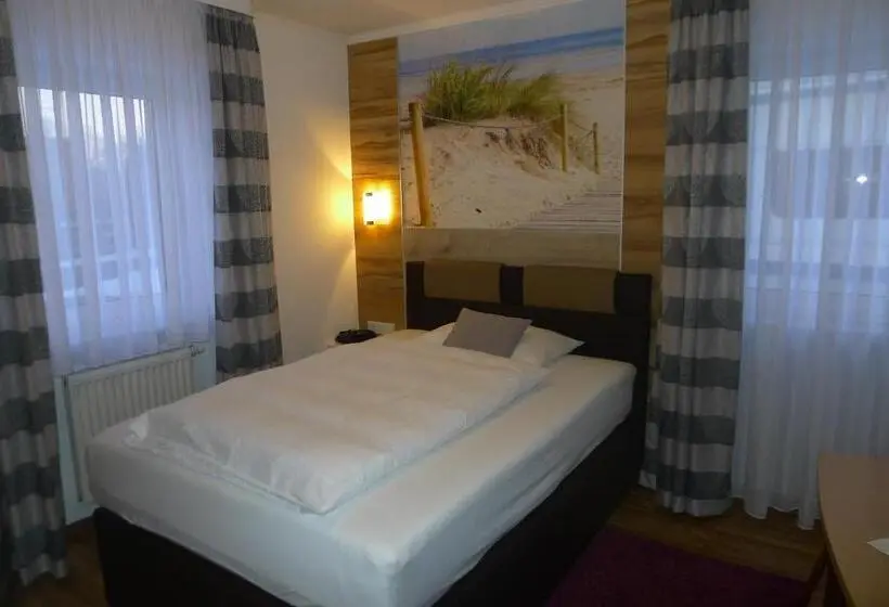 Comfort Yhden Hengen Huone, Harbauer