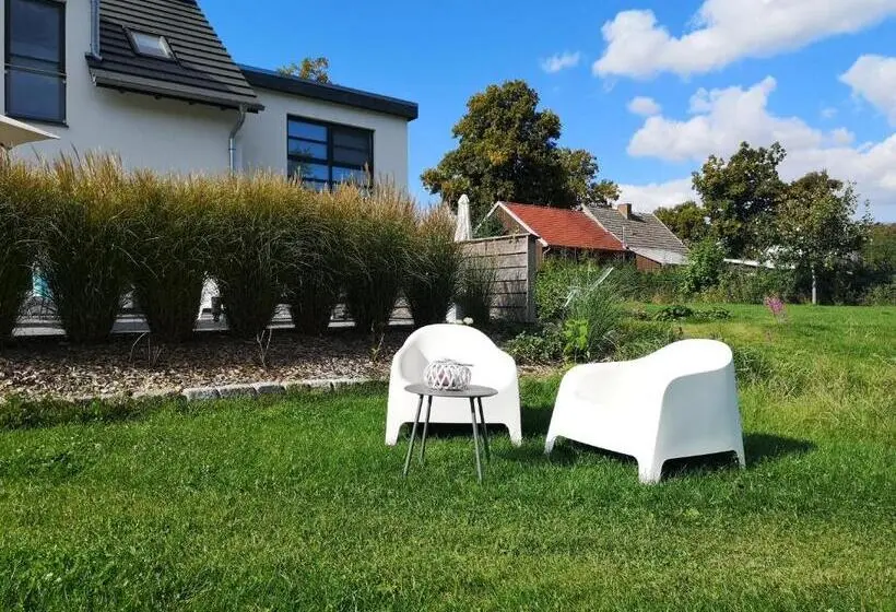 公園の見えるスタンダードルーム, Kunst Pension Frahm