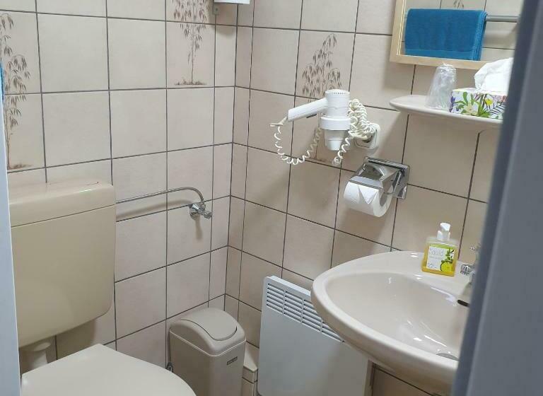 标准单人间, Kurparkhotel Gemünd