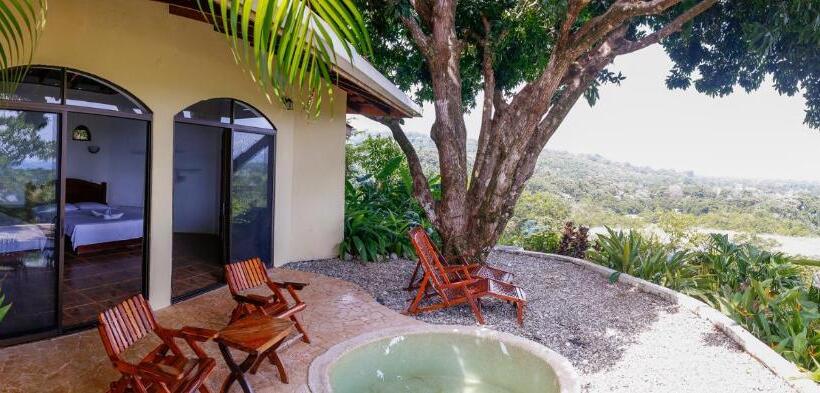 بنجلو عائلى, Lagunavista Villas