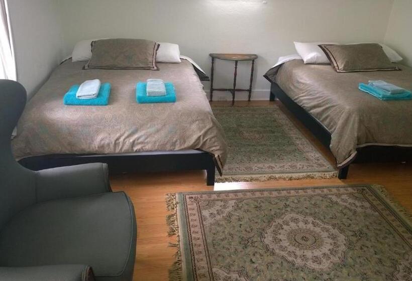 Номер Стандарт Совместная Ванная, Orange Drive Hostel