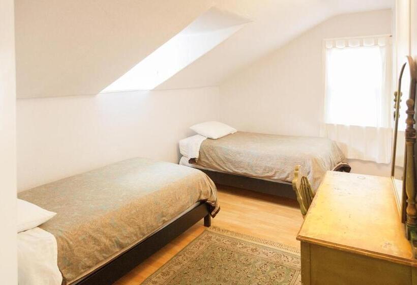 Номер Стандарт Совместная Ванная, Orange Drive Hostel