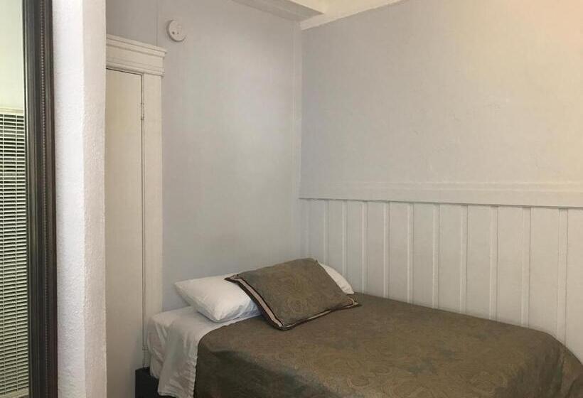 Номер Стандарт Совместная Ванная, Orange Drive Hostel