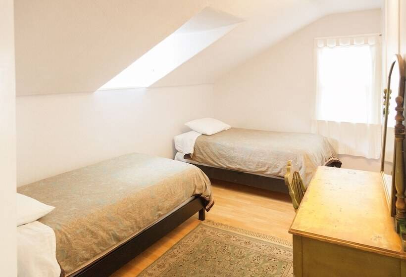 Номер Стандарт Совместная Ванная, Orange Drive Hostel