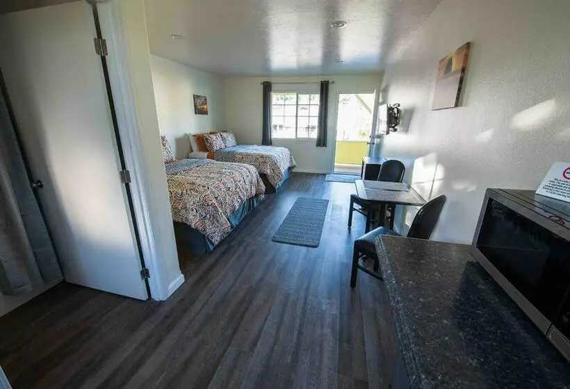 デラックスルーム, Pacific City Inn