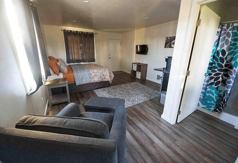 Номер Deluxe Кровать Кинг, Pacific City Inn